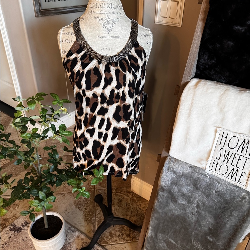 Jacket with leopard tank top